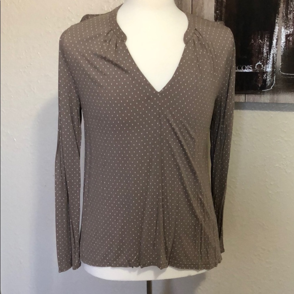Old Navy V-Neck